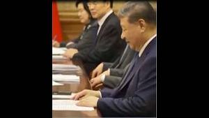 会见德国总理，习是替身？几句问候语都得读稿，华春莹面露不屑。人大开会，一号公告意外：罢免习家军两上将、一中将。仍未提及张刘。快讯：古巴向美国快艇开火