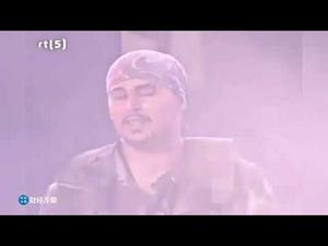 美国超级巨星纪念六四，致敬坦克人