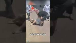 又一个女士要被分拆了，恐怖的人矿国